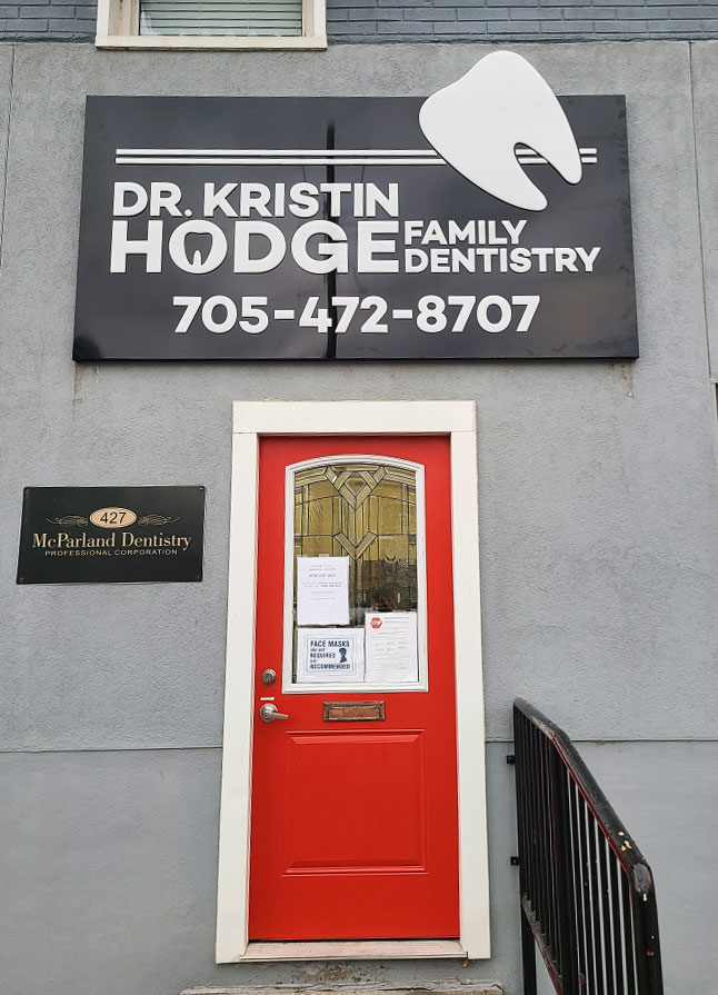 Dr. Kristin Hodge Family Dentistry - 3D Sign
