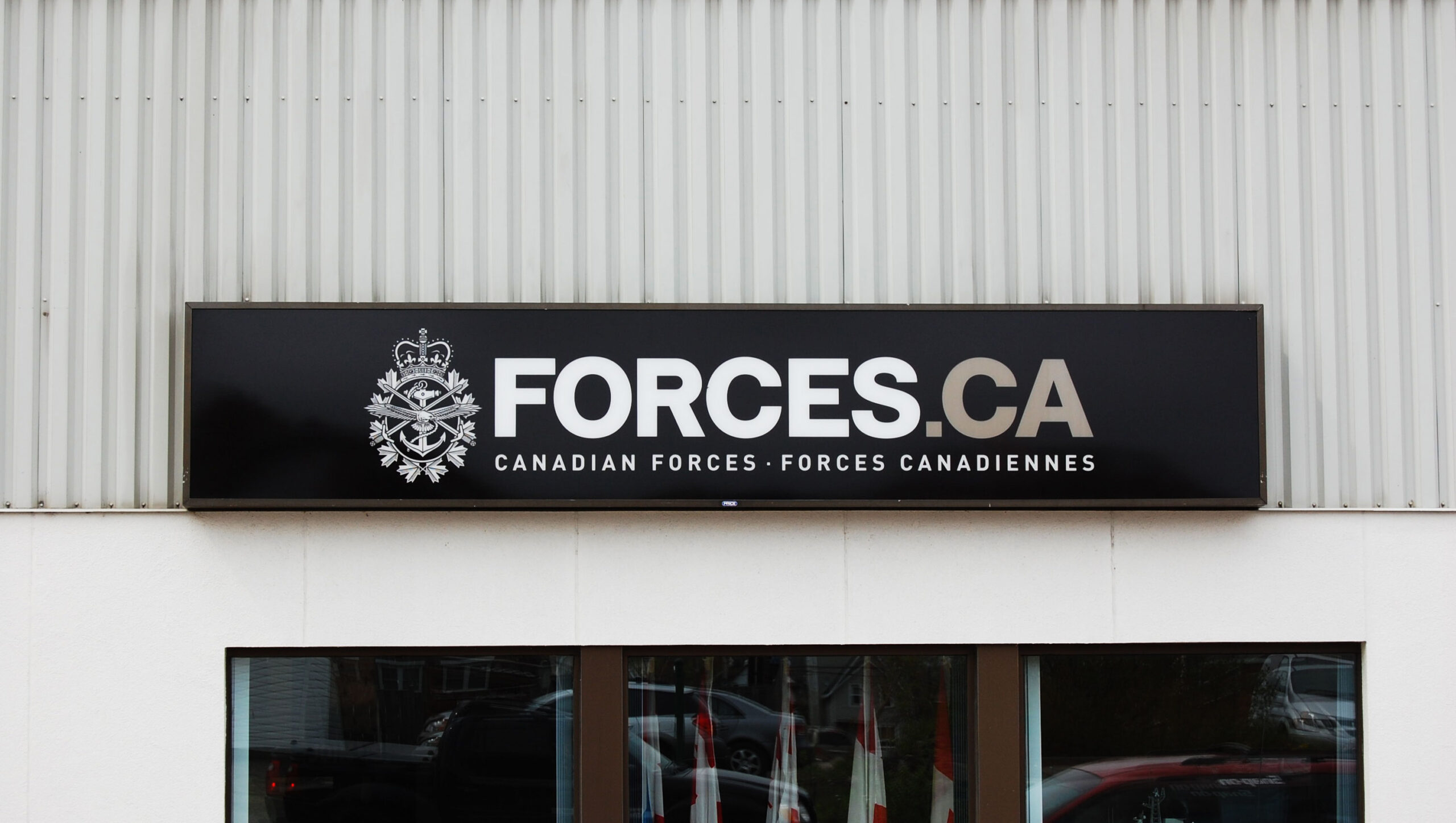 Forces.ca - Fascia Sign